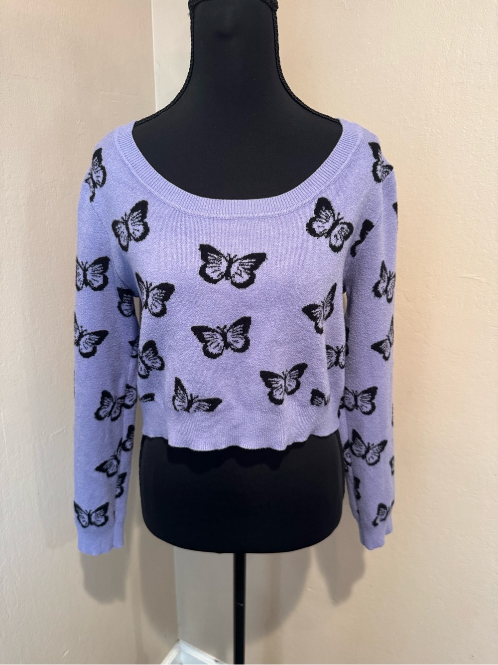 Y2K LA Hearts Pac-Sun Lavender and Black Butterfly Knit Crop Top Sweater